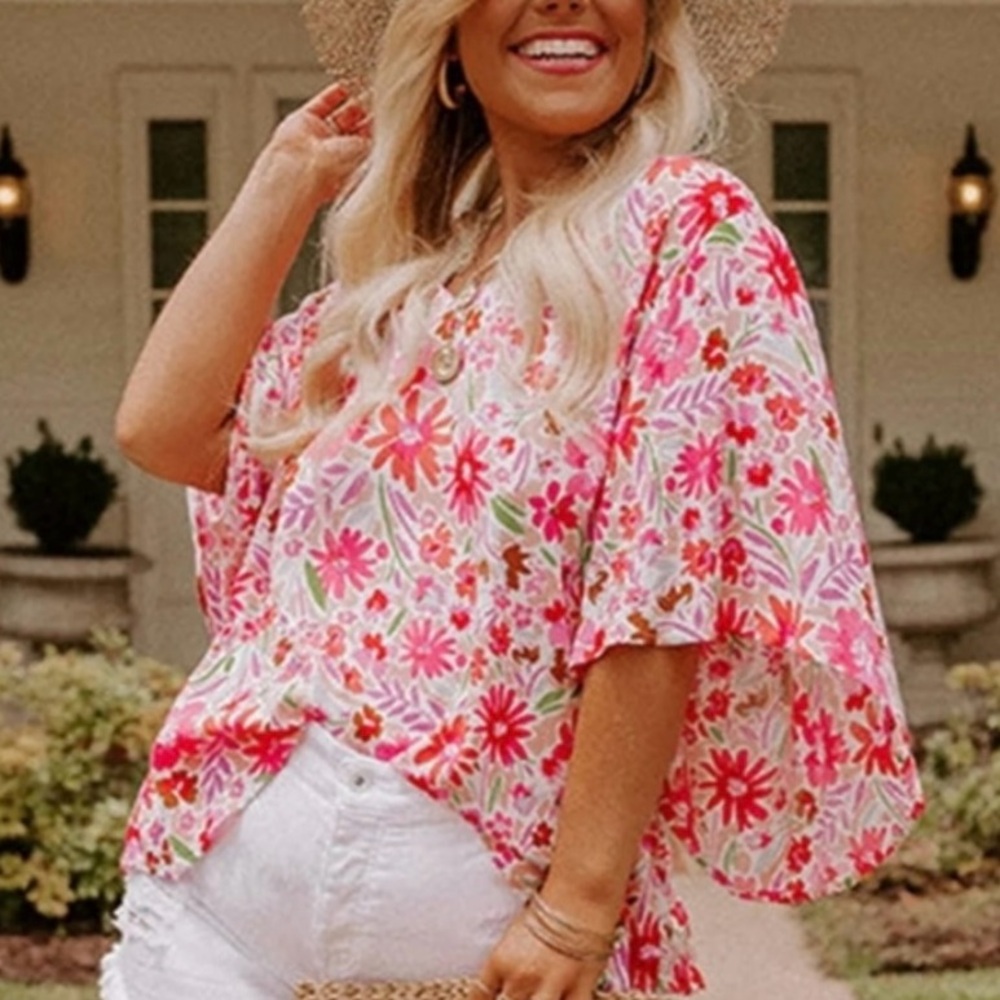NWT Floral Print V-Neck Blouse Plus size 3X